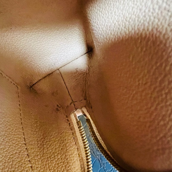 Louis Vuitton COSMETIC POUCH Damier Azur Canvas *Authentic* - Picture 5 of 6